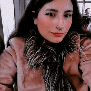 Model - catalina feet