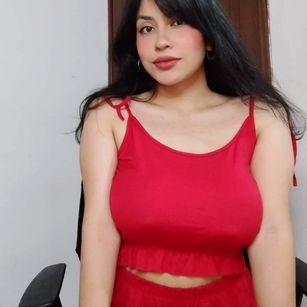 Model - Mia Saenz bigboobs