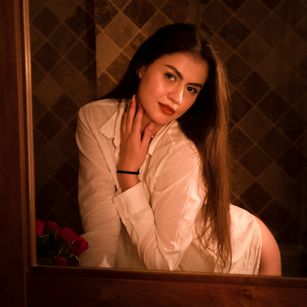 Model - IrisBennet heels