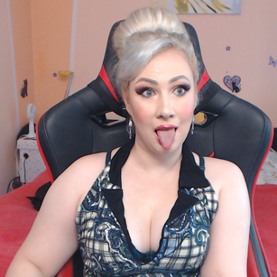 Model - Miss Lexy Gold heels