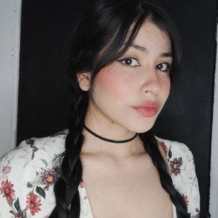 Model - Mia Saenz bigboobs