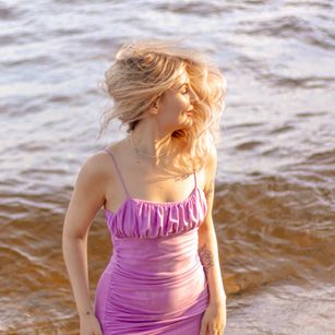 Model - Cassie bigass