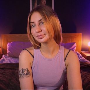 Model - Cassie blueeyes