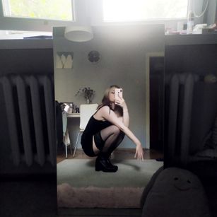 Model - Ttells bigboobs