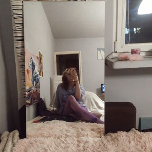 Model - Ttells bigboobs