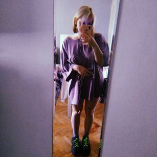 Model - Ttells stockings