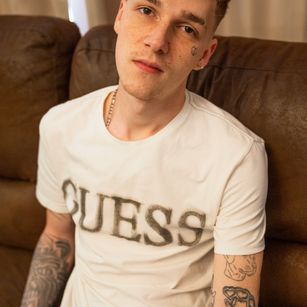 Model - NathanSpike masturbation