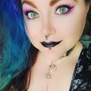 Model - AltKitten boobs