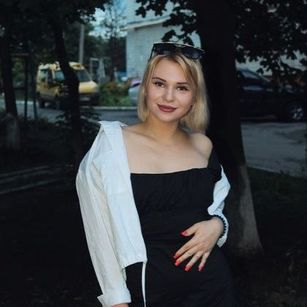 Model - BbBlonde young