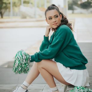 Model - LalyHarrison pinktoy