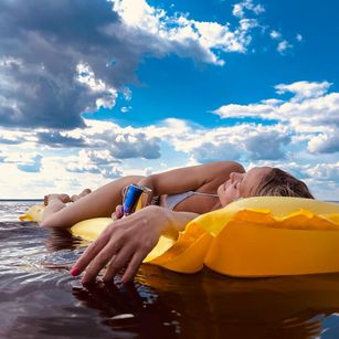 Model - Little Natali Blonde