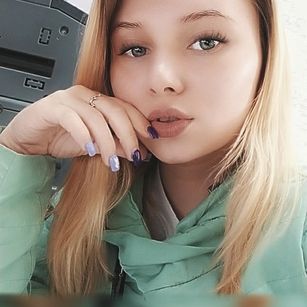 Model - BbBlonde roleplaying