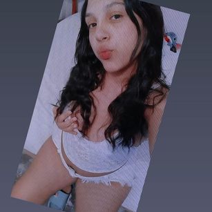 Model - stellawells cum