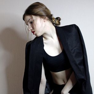 Model - Melanie_Grant brunette