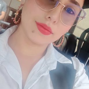 Model - paulina castro bigtits