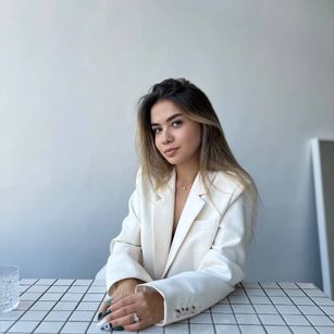 Model - Lilian naked