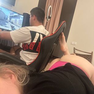 Model - Bubble_gum couple