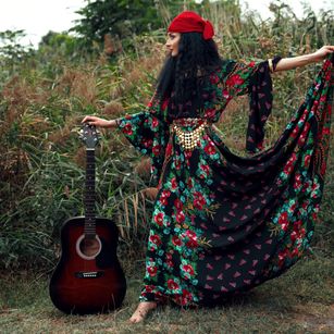 Model - AvaEmine dominatrix