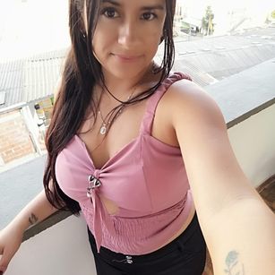 Model - Mia Visser footjob