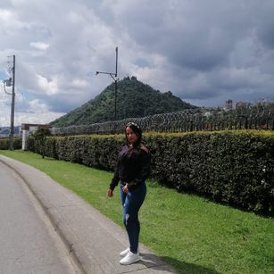 Model - Mia Visser joi