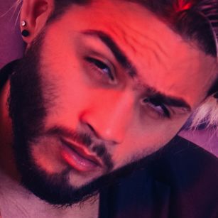 Model - Thomas dirtytalk