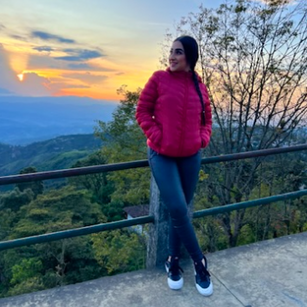 Model - Jazmin Myers joi