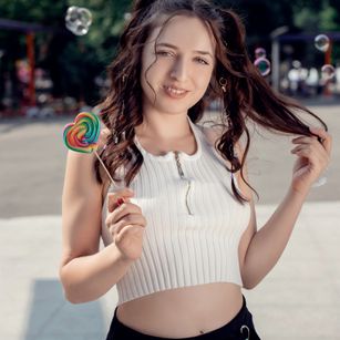 Model - Pixxie_x striptease