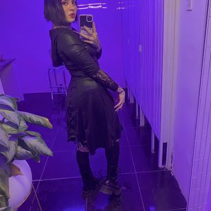 Model - daryi miau spit