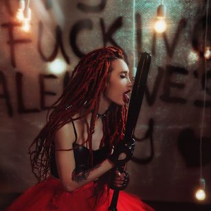 Model - Roxy-Sun shaved