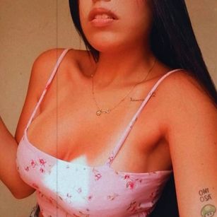 Model - PrettyIvanna sexy