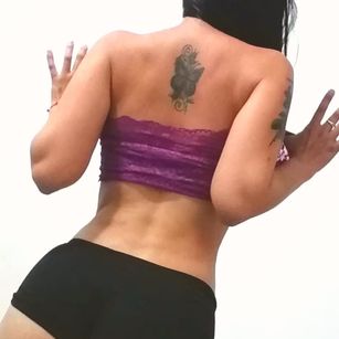 Model - kami y sebas swingers heels