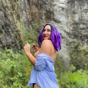 Model - Melisa Larson bigass