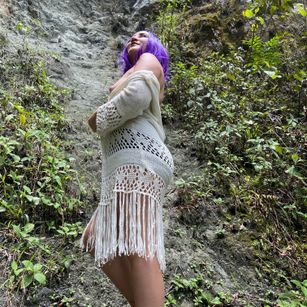 Model - Melisa Larson latina