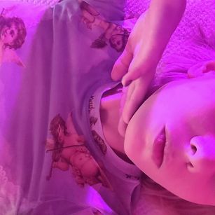 Model - LillyLand footfetish