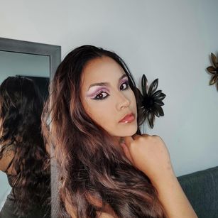 Model - Emmarobertts_ bondage