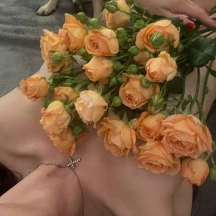 Model - Erica-Xoxo masturbation