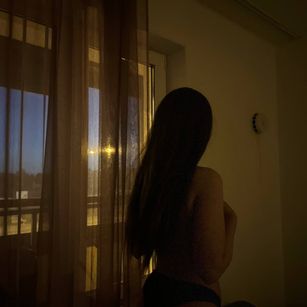 Model - Beatrice taboo