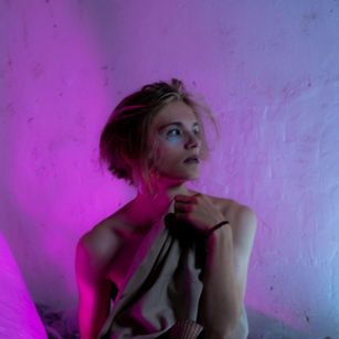 Model - Alien Bella muscle