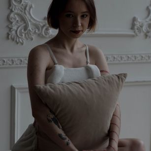 Model - Emma_Bandi new