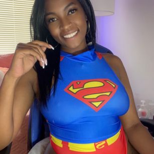 Model - sayle bigass