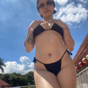 Model - Emily_Hot_ worship