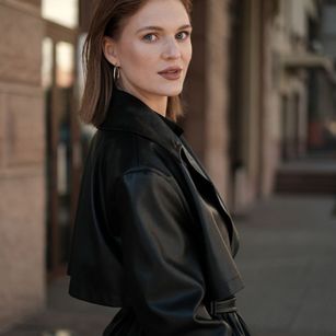 Model - Ashley deepthroat