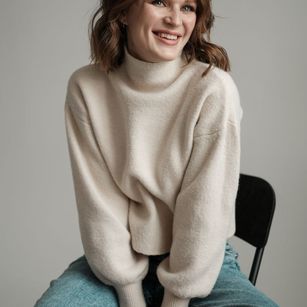 Model - Ashley roleplay