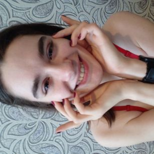 Model - Yulia hill feet