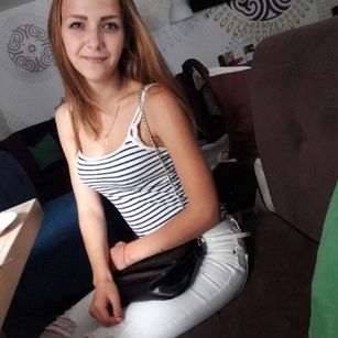 Model - Alexandra Dina ass