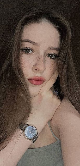 Model - monikacutie sexy