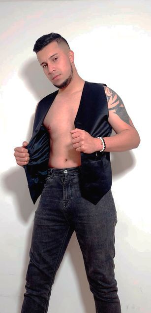 Model - DanteAnki horny