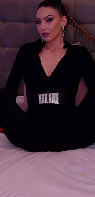 Model - SkylarSpark dominatrix