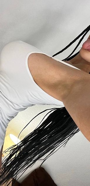 Model - kimberry bigtits