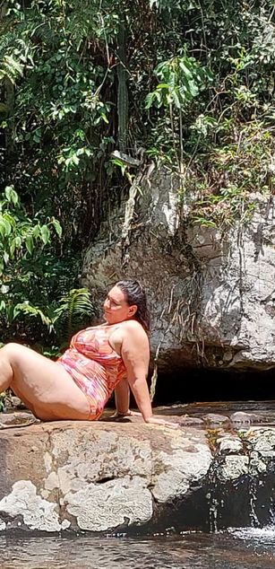 Model - Selene curvy